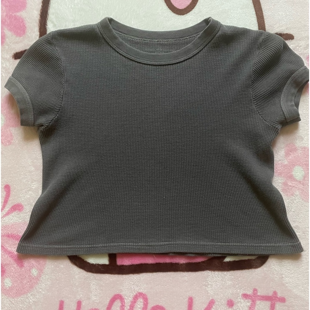 Brandy Melville Cropped Waffle Knit